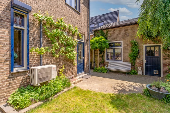 Photo 39 of Vondelstraat 4