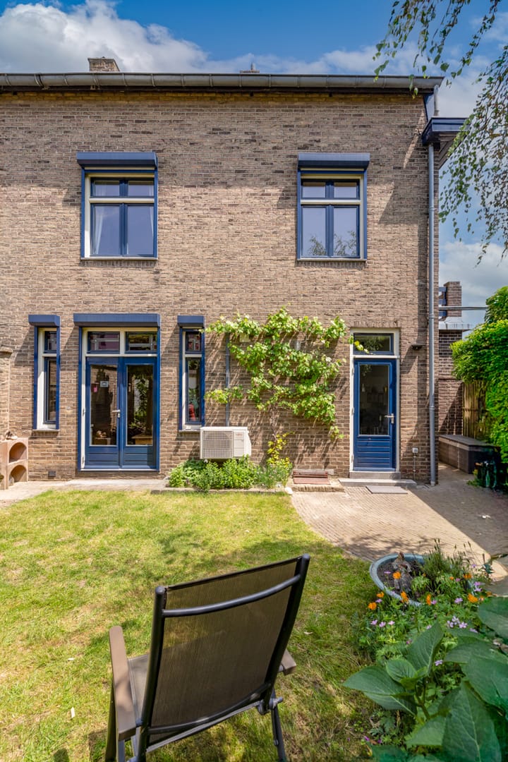 Photo 40 of Vondelstraat 4