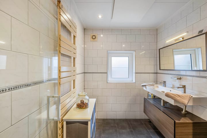 Photo 18 of Nieuwe Onnastraat 36