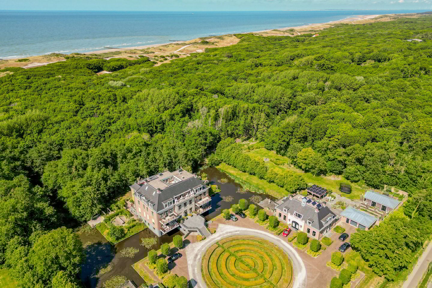 Photo 5 of Domburgseweg 41.