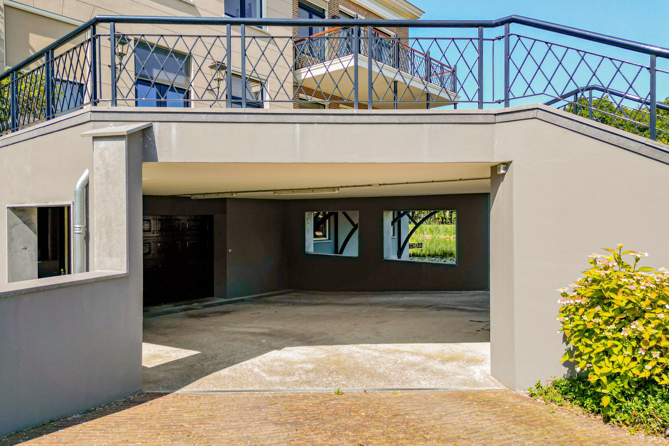 Photo 42 of Domburgseweg 41.