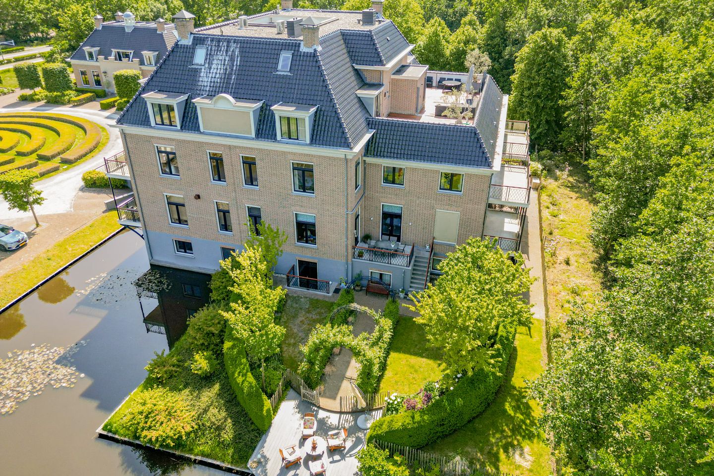 Photo 50 of Domburgseweg 41.