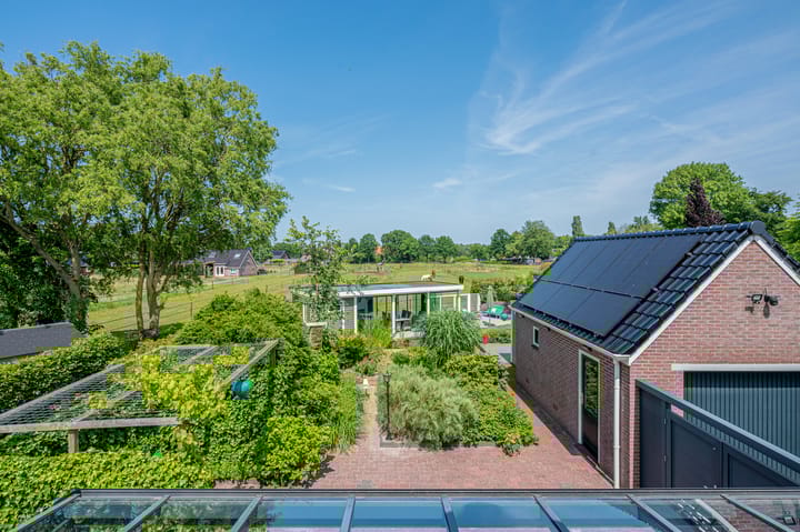 Photo 39 of Hoethslaan 32-B