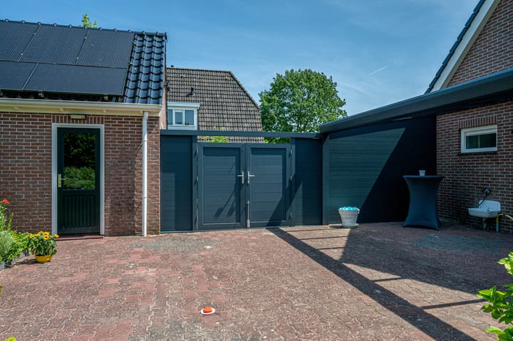 Photo 42 of Hoethslaan 32-B