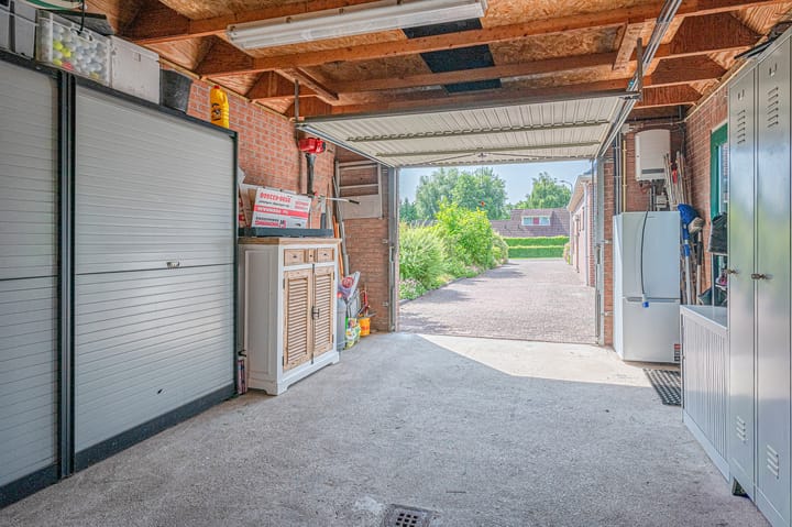 Photo 46 of Hoethslaan 32-B