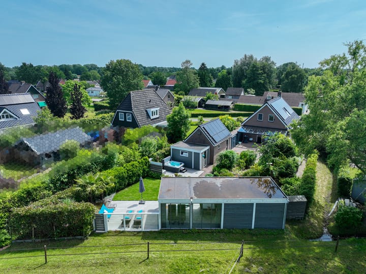 Photo 69 of Hoethslaan 32-B