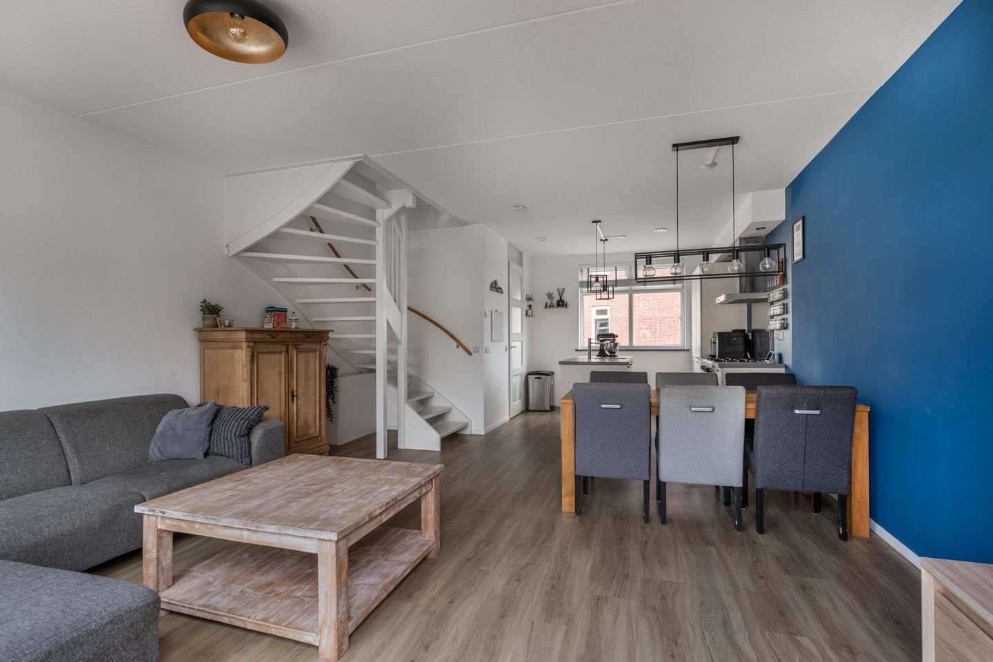 Foto 10 van Koningin Maximahof 22