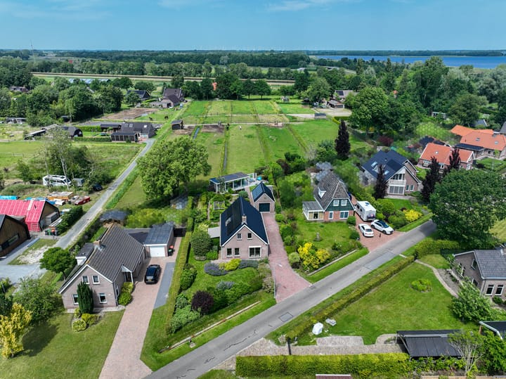 Photo 94 of Hoethslaan 32-B