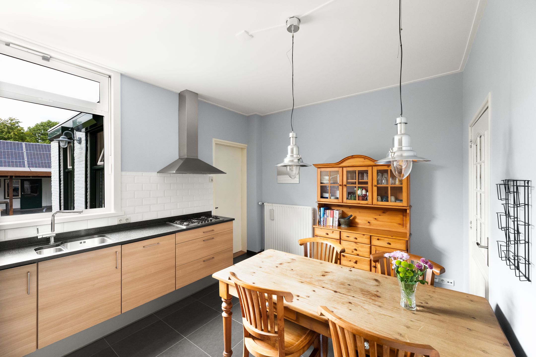 Photo 3 of Terneuzensestraat 26