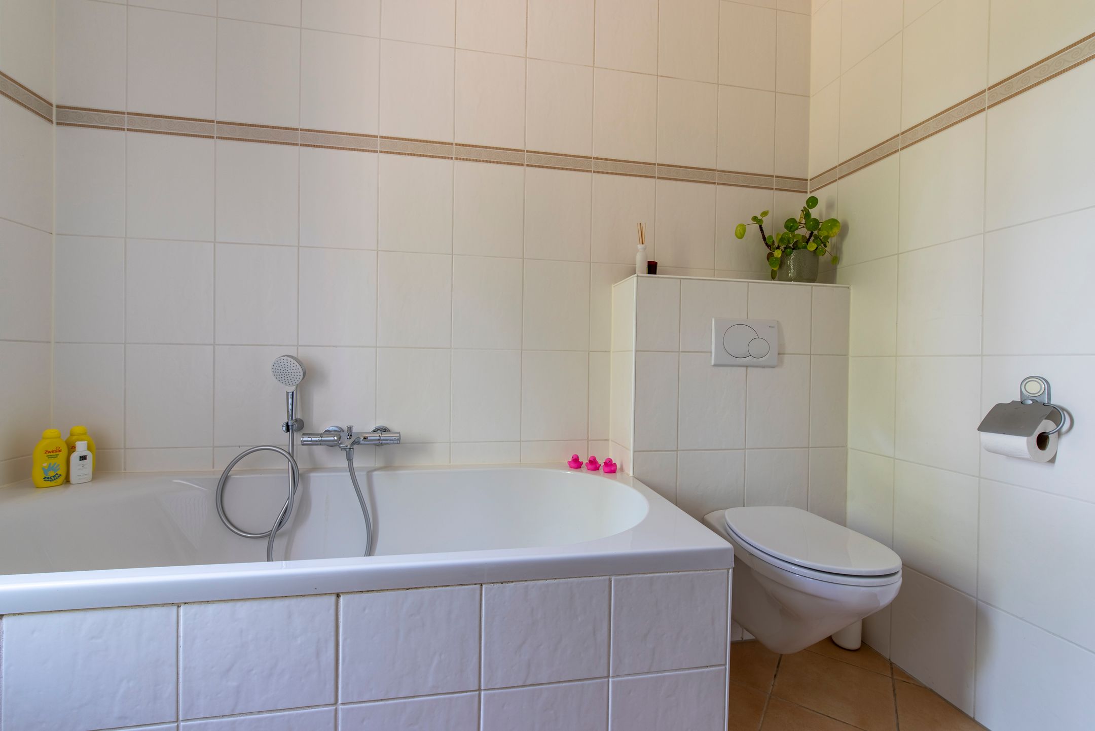 Photo 27 of Spitsbergenweg 47