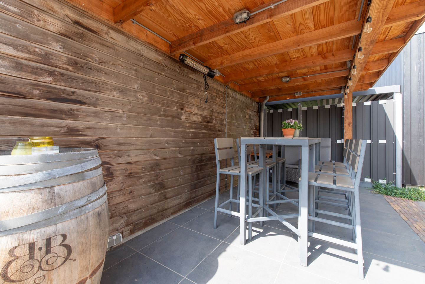 Photo 40 of Spitsbergenweg 47