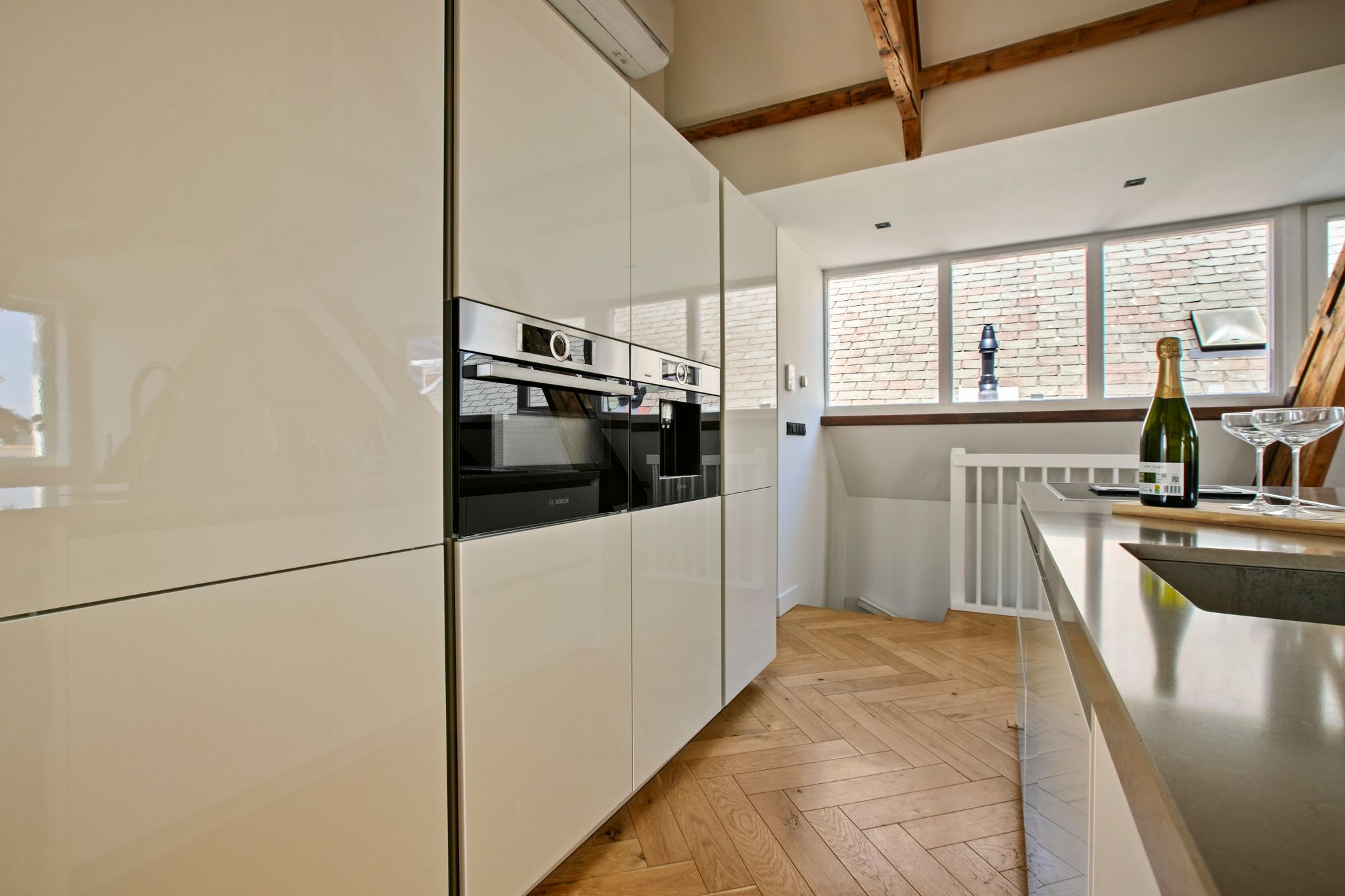 Foto 6 van Van Woustraat 10-4