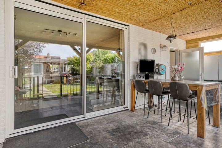 Photo 43 of Dutry van Haeftenstraat 15