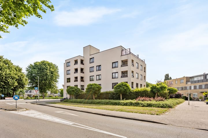 Foto 22 van Groen-blauwlaan 160