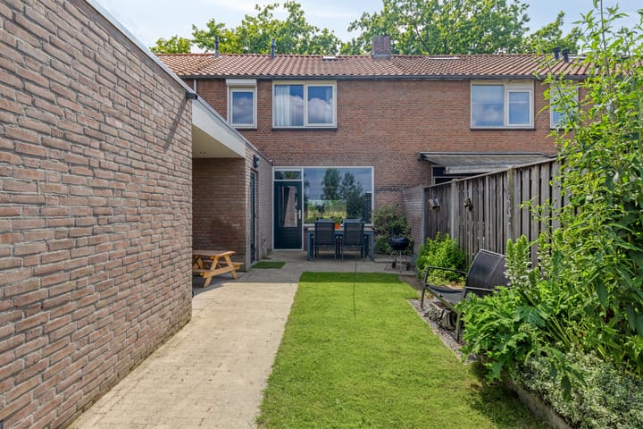 Photo 28 of Stakenburgstraat 19