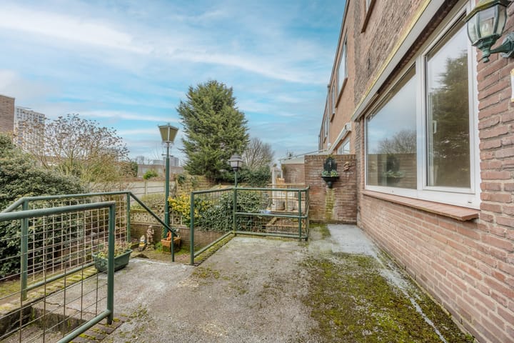 Foto 42 van Biezenstraat 110