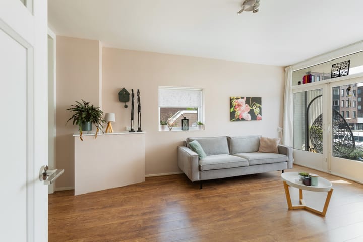 Photo 8 of Zwanenvechtlaan 144