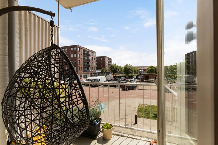 Photo 9 of Zwanenvechtlaan 144