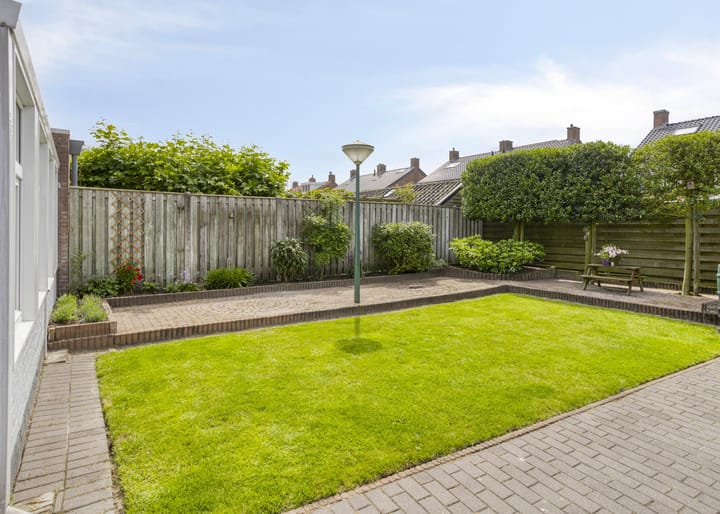 Foto 24 van Pastoor Vercoulenstraat 2