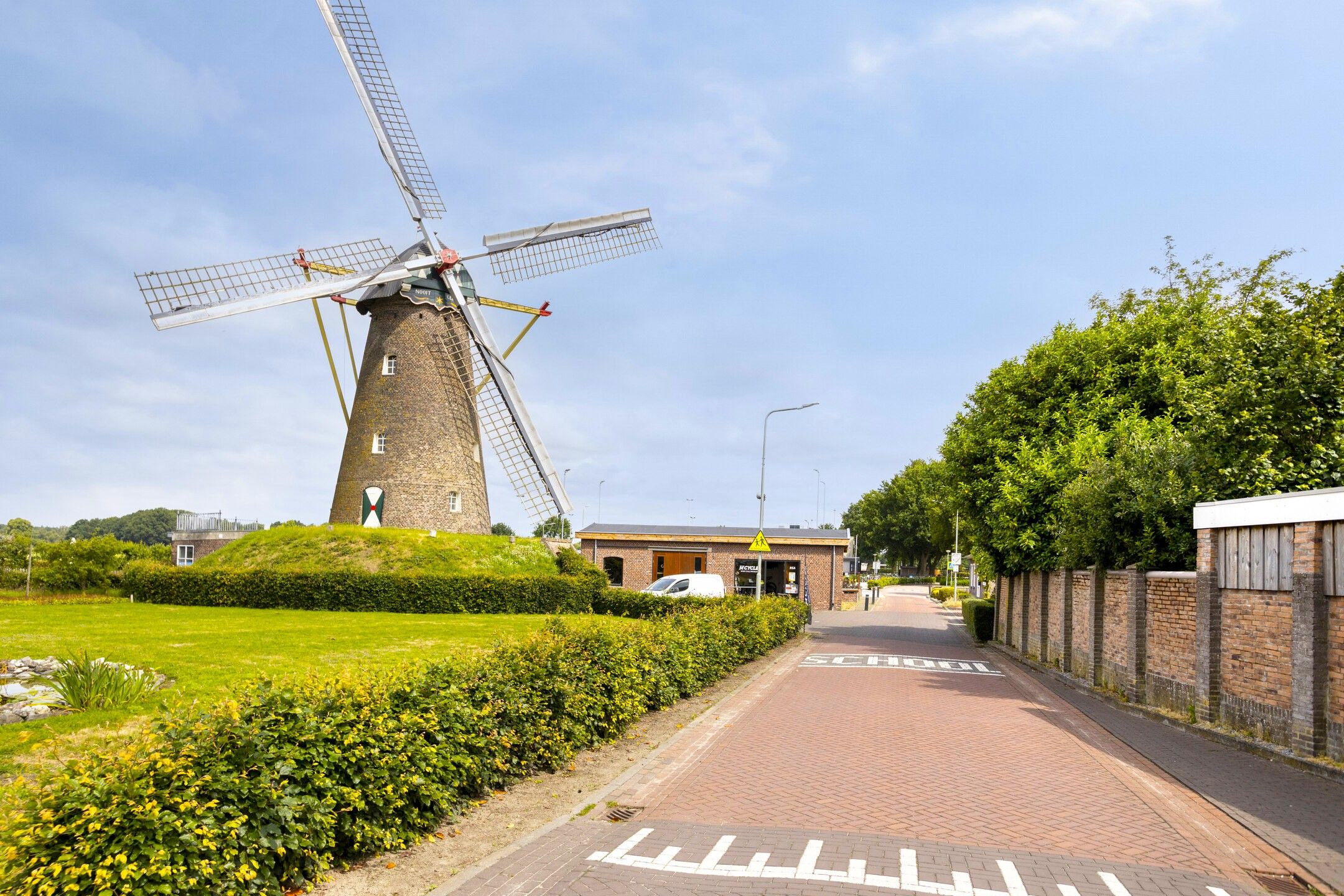 Foto 33 van Pastoor Vercoulenstraat 2