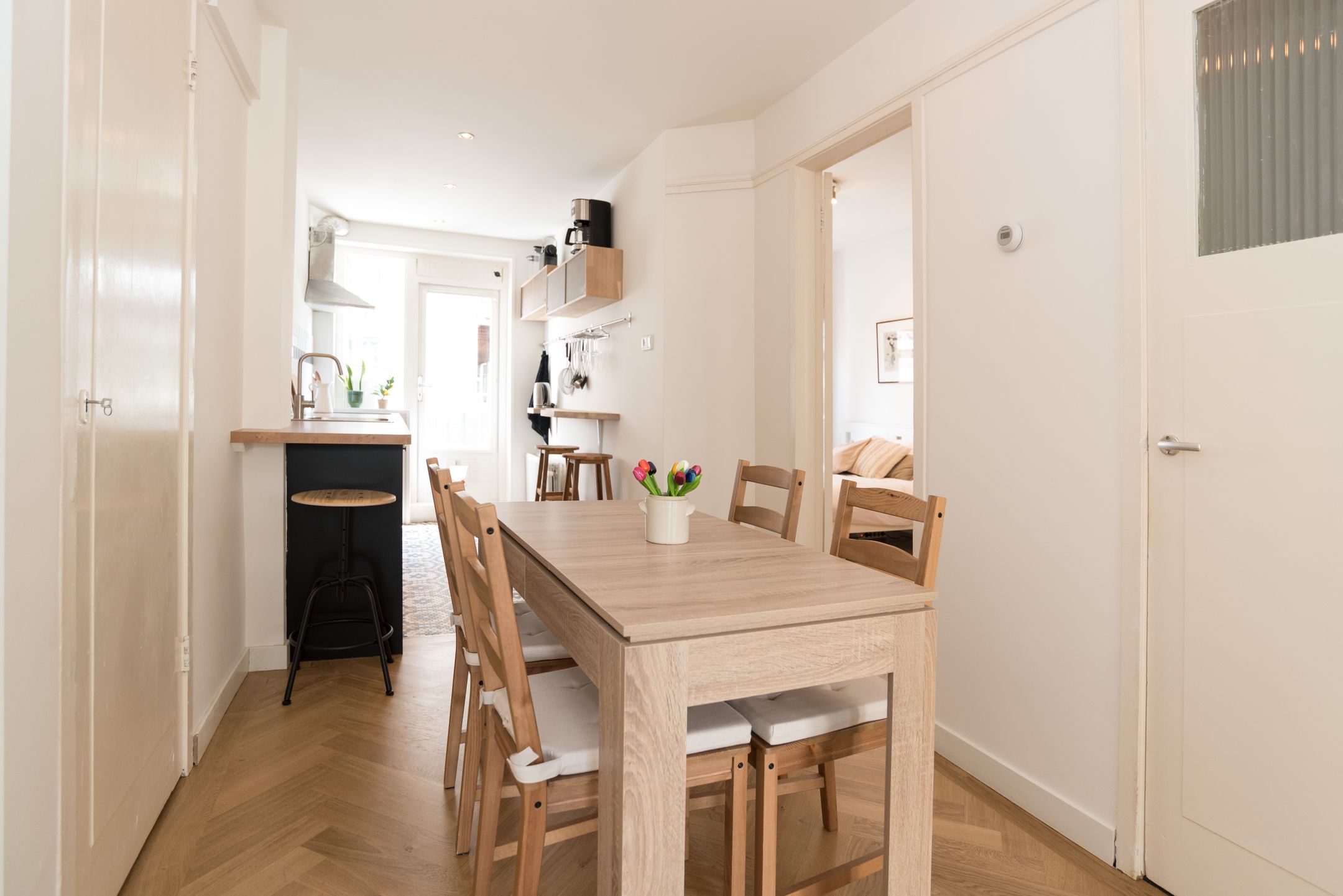 Photo 12 of Linnaeusstraat 243-1