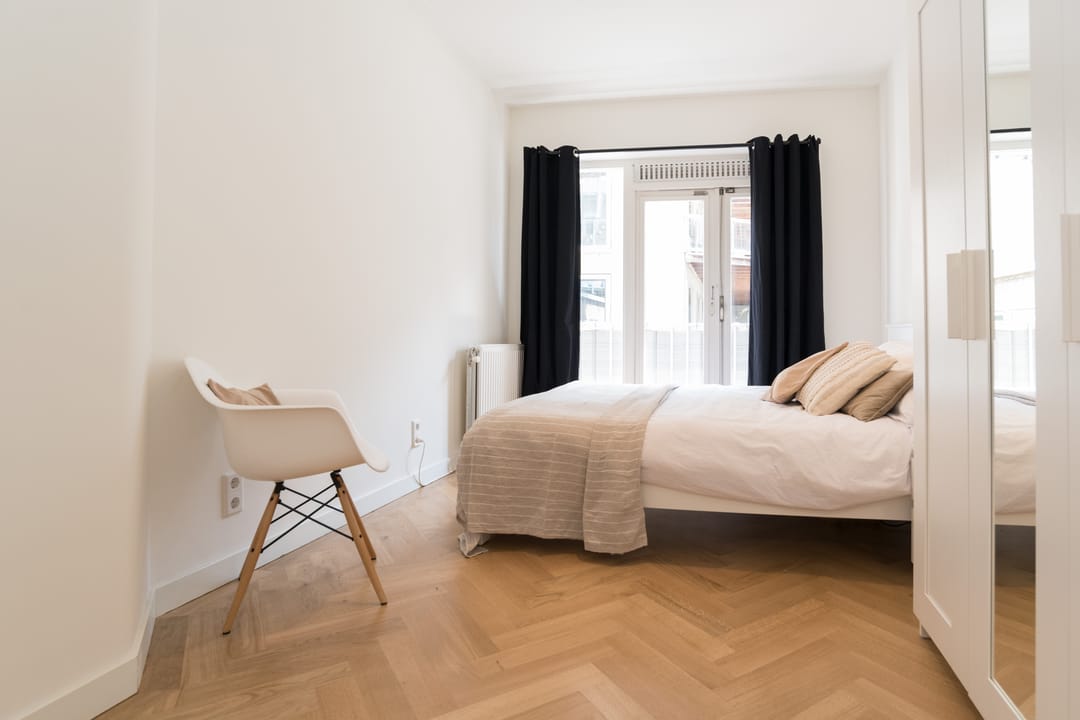 Photo 16 of Linnaeusstraat 243-1