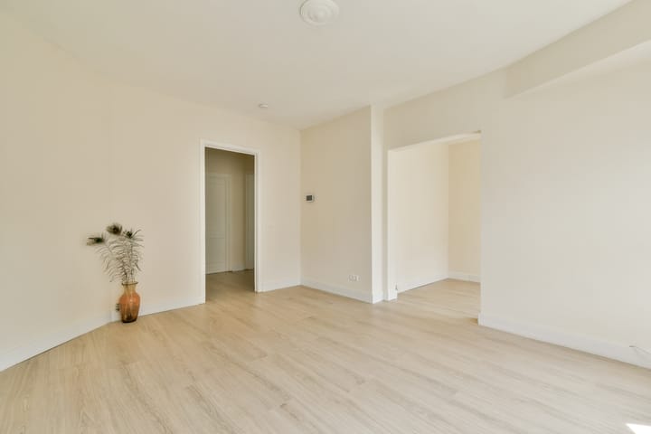 Foto 4 van James Cookstraat 18-2