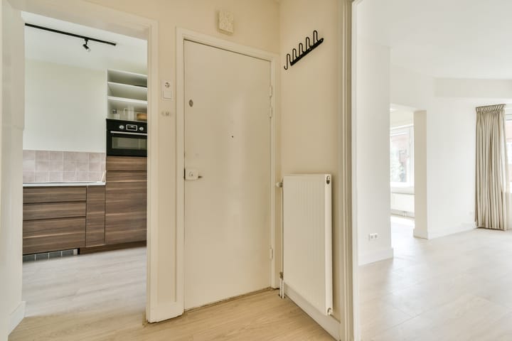 Foto 8 van James Cookstraat 18-2