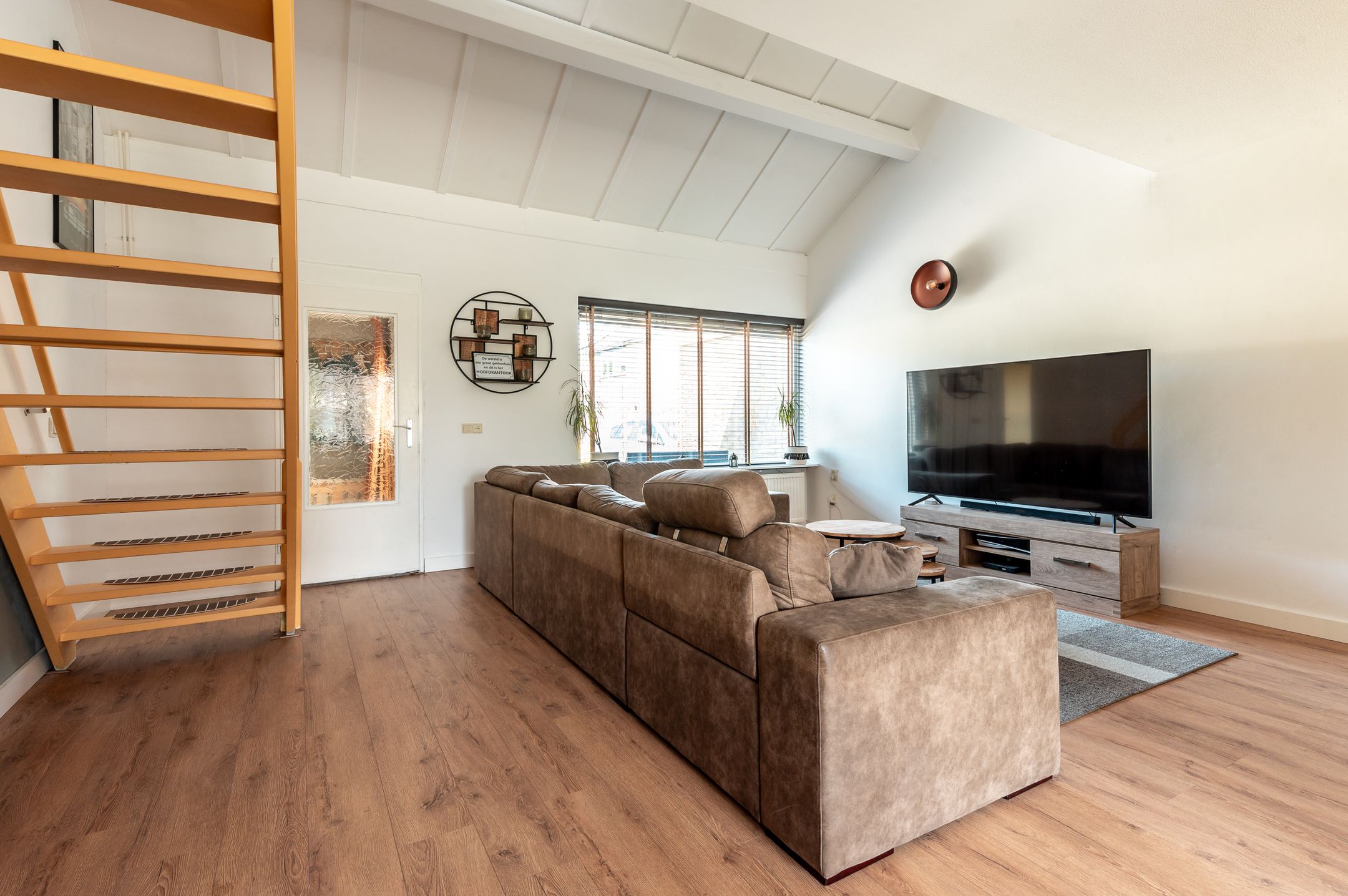 Photo 6 of Karveel 15 12