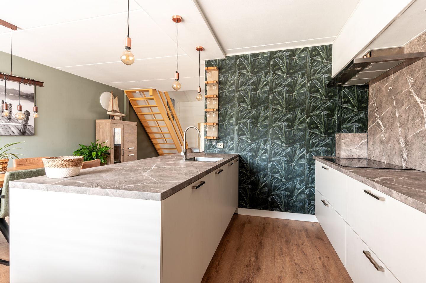 Photo 10 of Karveel 15 12