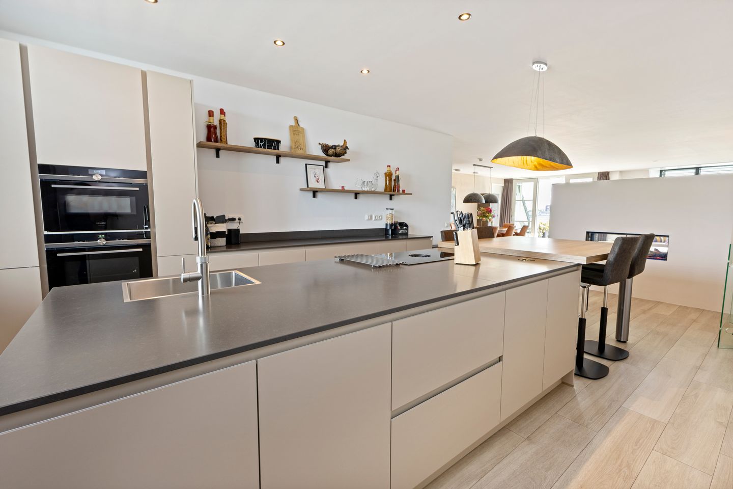 Photo 4 of Runweg 6-E