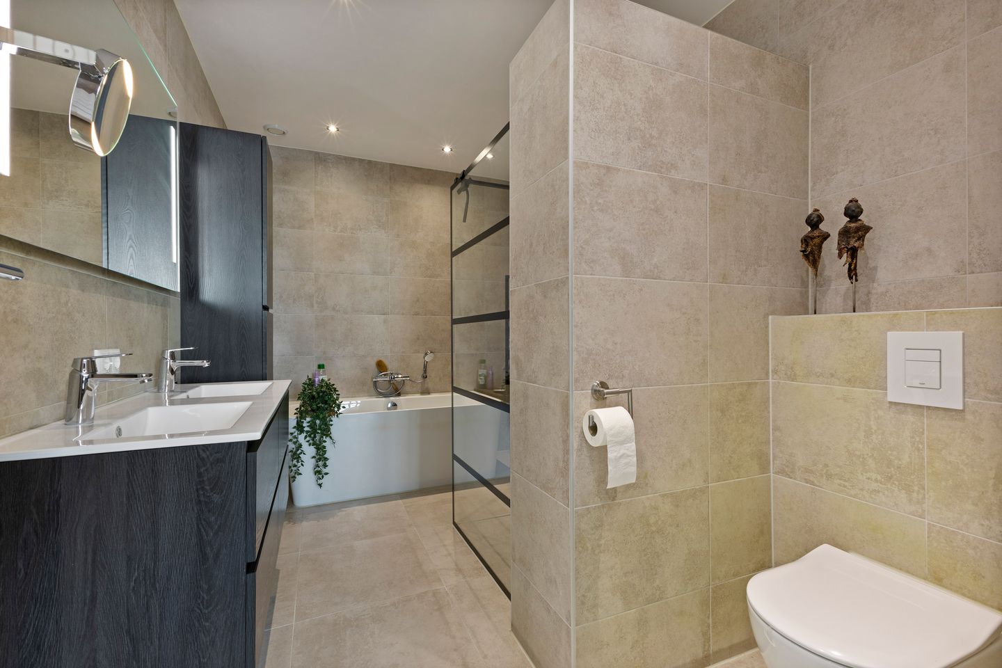 Photo 44 of Runweg 6-E