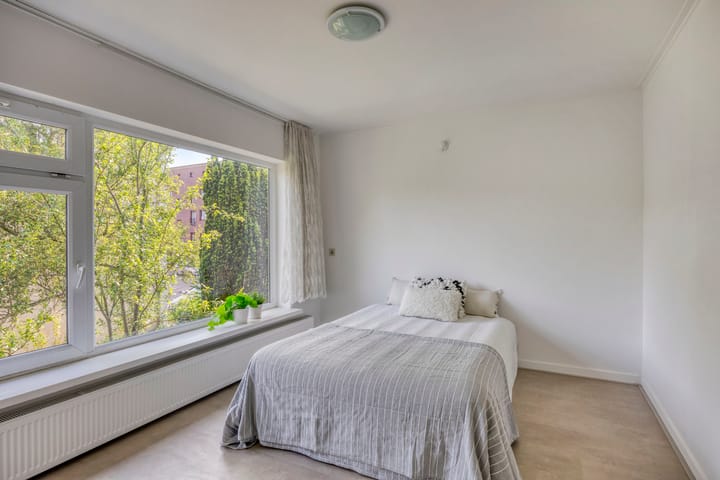 Foto 24 van Uranusstraat 10