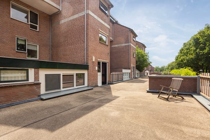 Foto 26 van Albert van Dalsumlaan 597