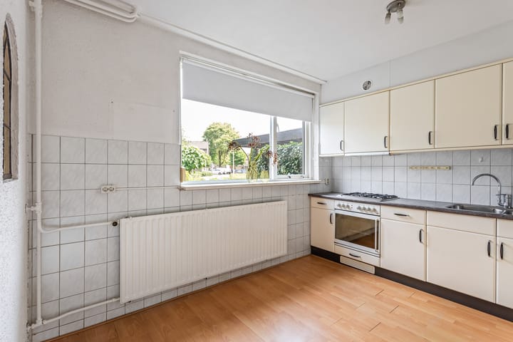 Foto 11 van Pierre Monteuxstraat 32