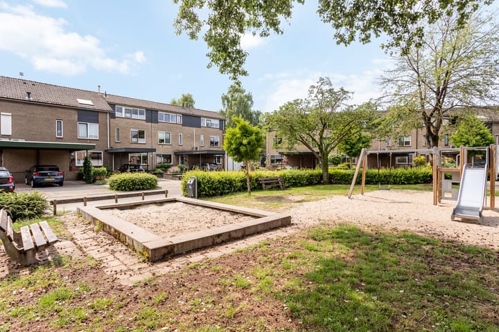 Foto 21 van Pierre Monteuxstraat 32