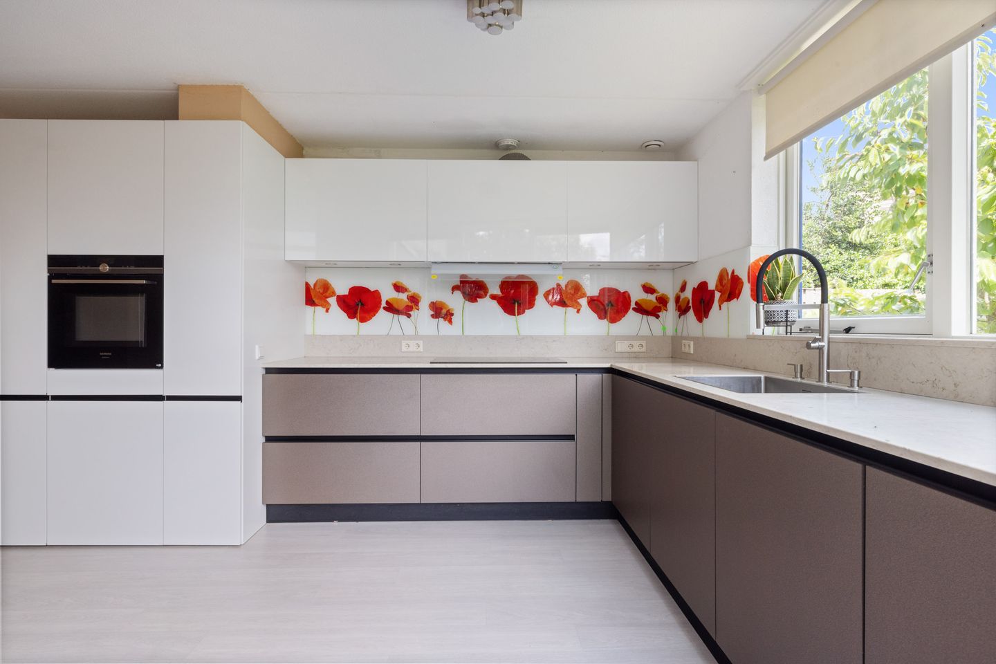 Foto 20 van State 63