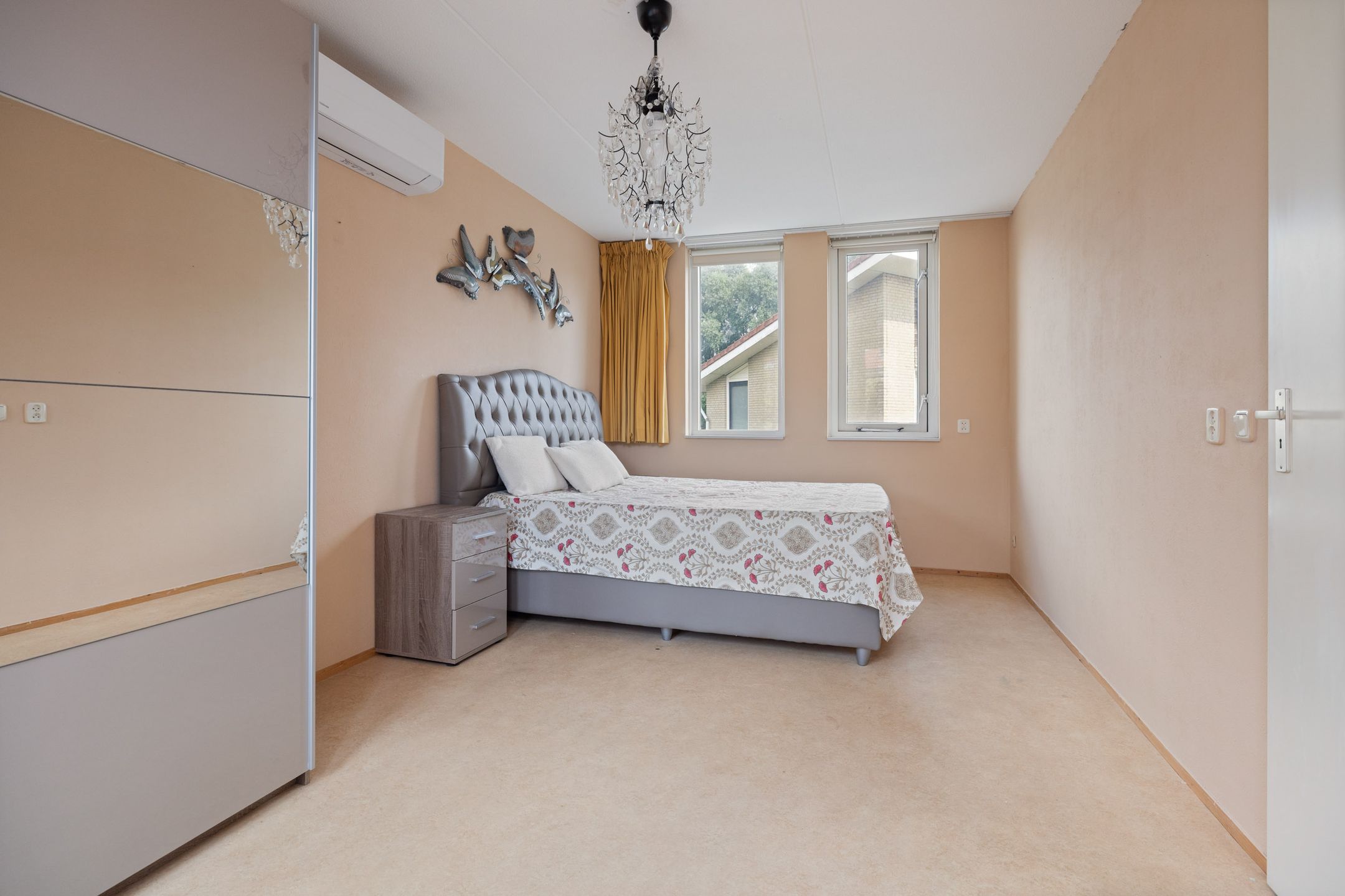 Foto 24 van State 63