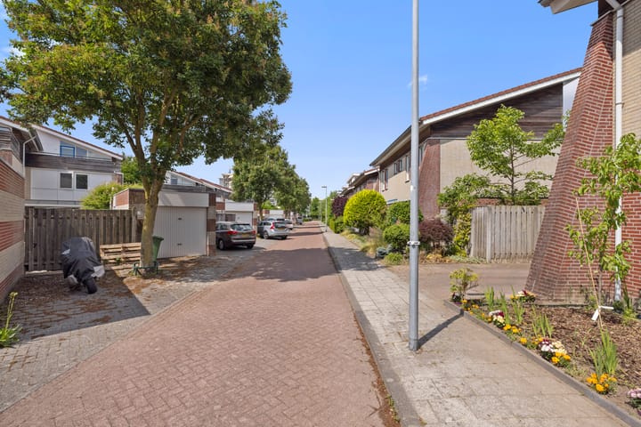 Foto 49 van State 63