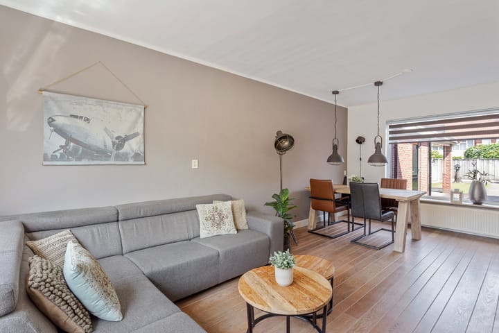 Foto 8 van Irisstraat 28