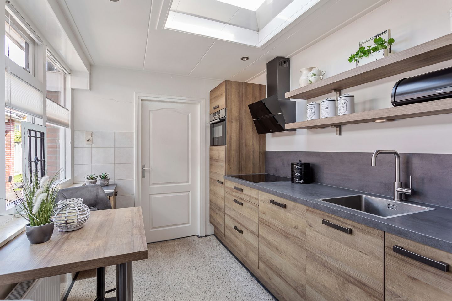 Foto 10 van Irisstraat 28