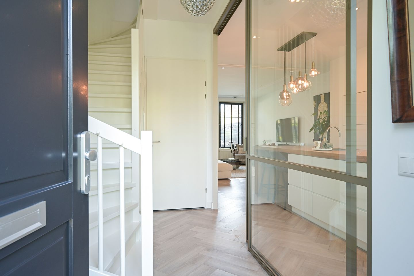 Foto 10 van Thomas Mannsingel 44