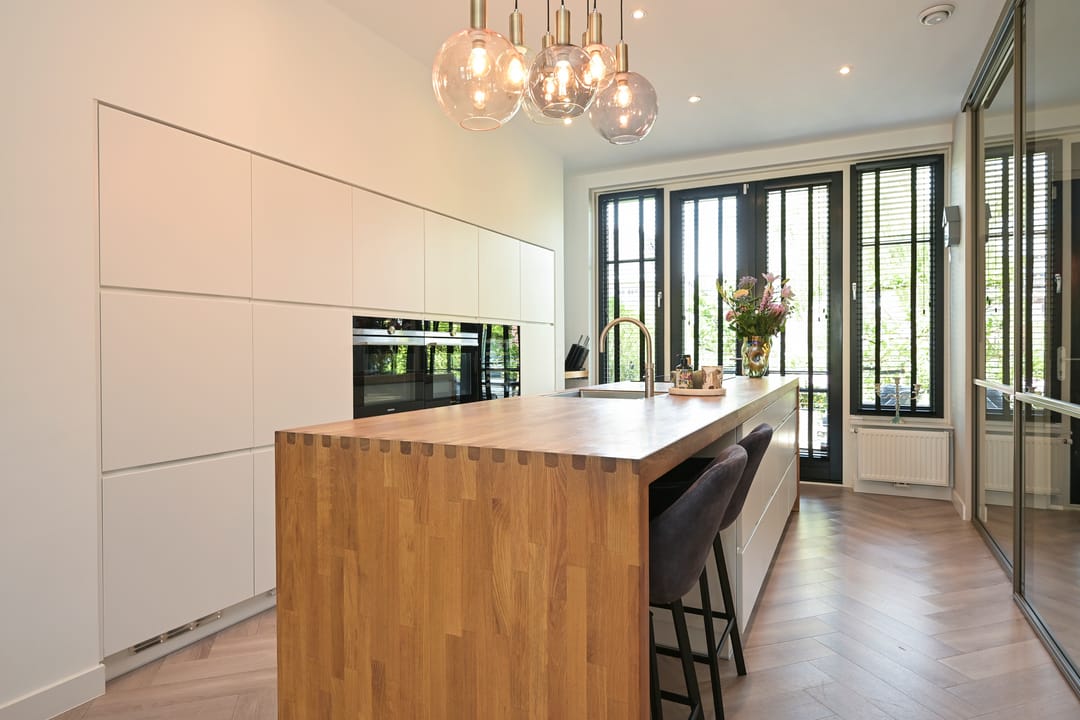 Foto 11 van Thomas Mannsingel 44