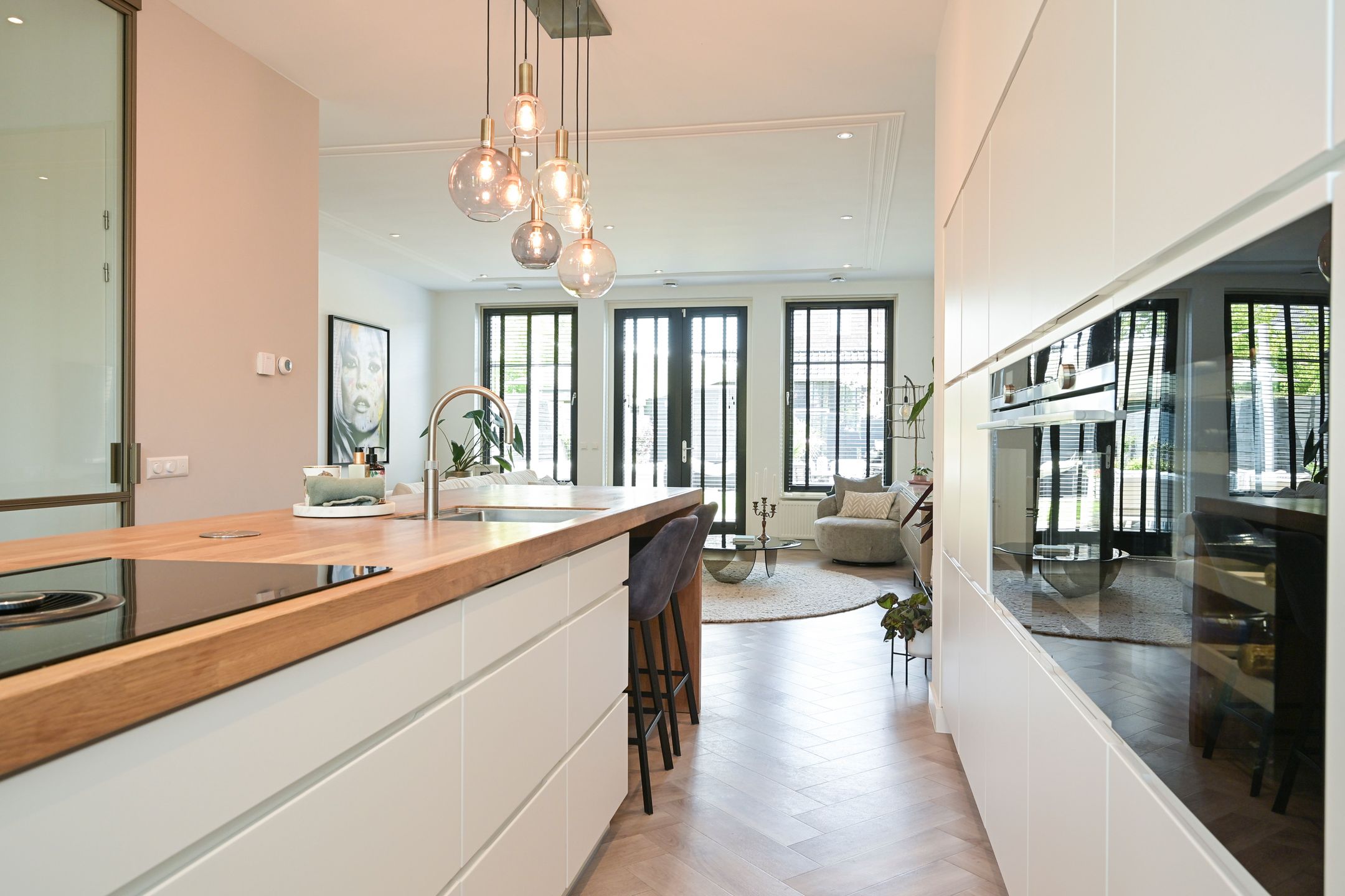 Foto 12 van Thomas Mannsingel 44