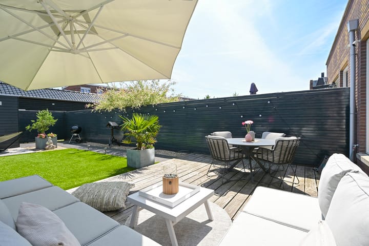 Foto 19 van Thomas Mannsingel 44