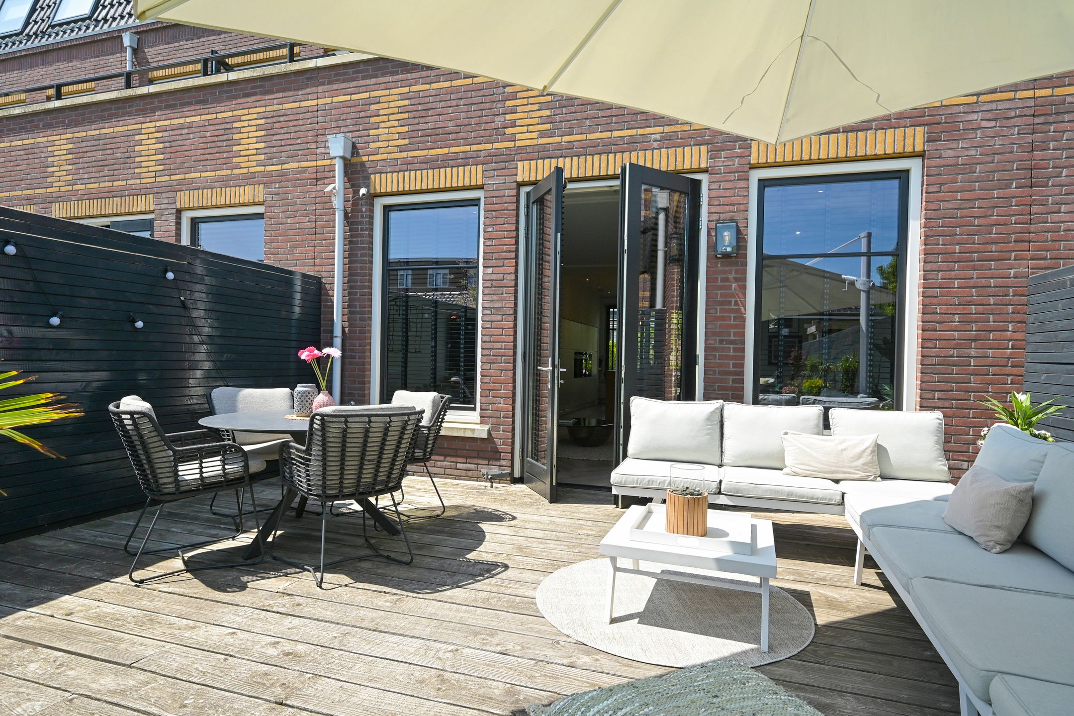 Foto 21 van Thomas Mannsingel 44