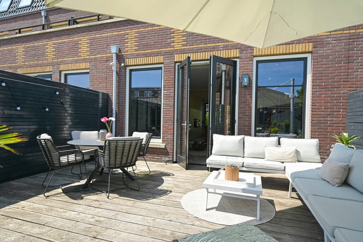 Foto 21 van Thomas Mannsingel 44