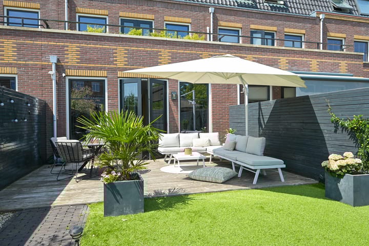 Foto 24 van Thomas Mannsingel 44