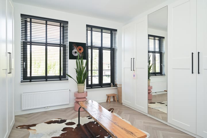 Foto 27 van Thomas Mannsingel 44