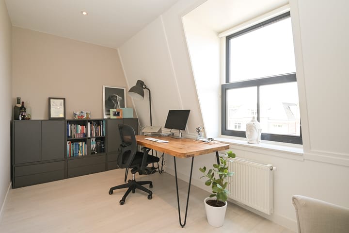 Foto 38 van Thomas Mannsingel 44